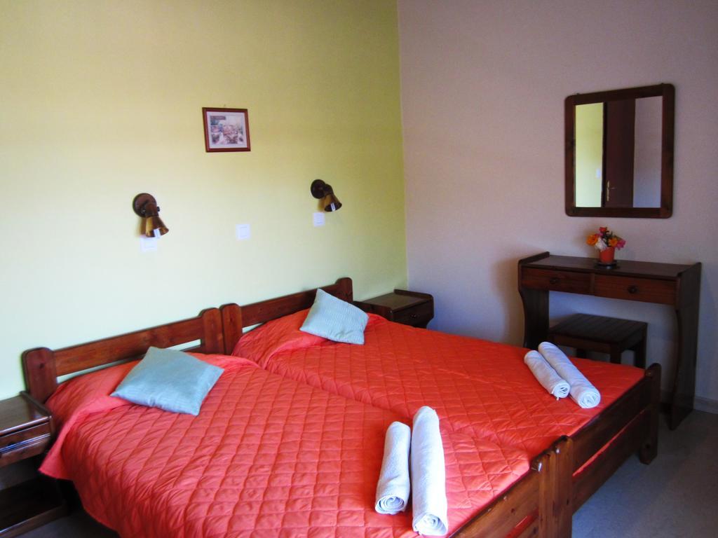Peroulades  Varvara Studios & Apartments I الغرفة الصورة