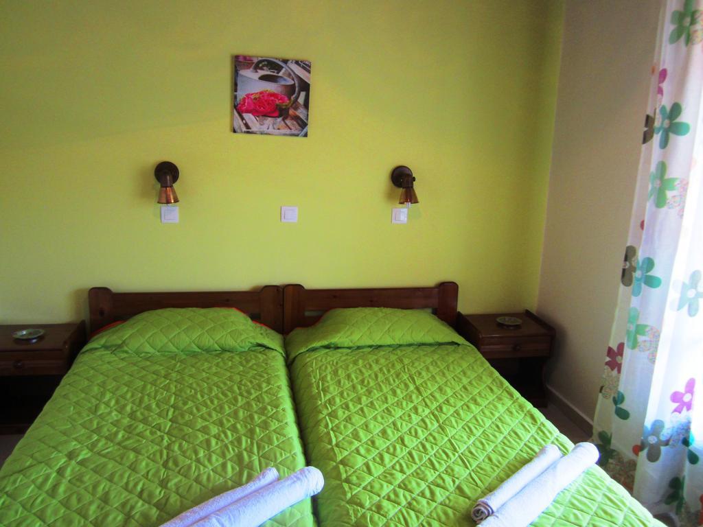 Peroulades  Varvara Studios & Apartments I الغرفة الصورة